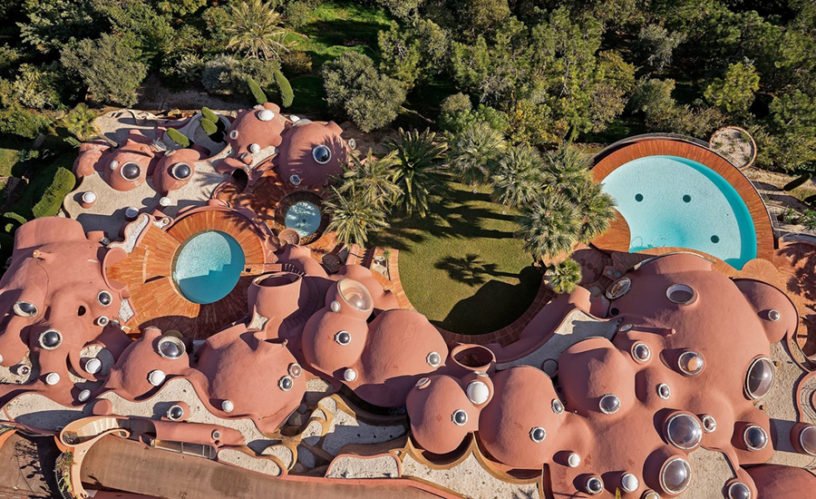 Designer-Residenzen_Pierre_Cardin_Palais_Bulles_00006.jpg
