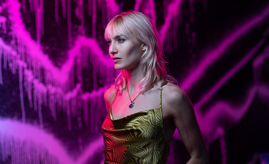 Elle_KSRNeon©ShannynHiggins-13_final_edit-1_900x550.jpg